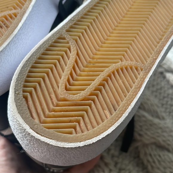 Nike Blazers Black/White 7y or Women’s 8.5 - Picture 5 of 8